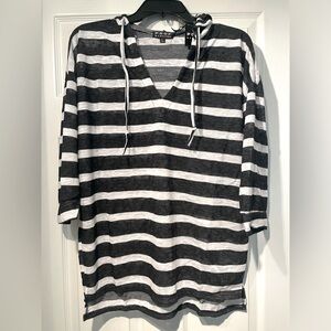 Women’s Poof New York Shirt Size Large